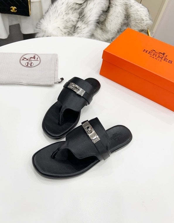 Flat leather sandals slippers , size 35-44 ,with box, SS70-1202-1207