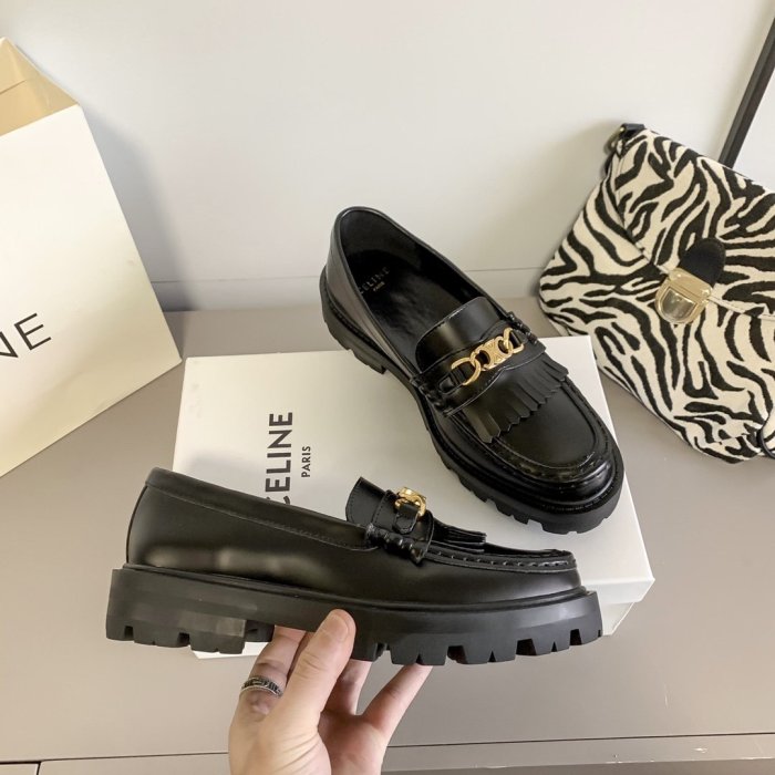 Women flat shoes, size 35-40, with box, SS70-1040
