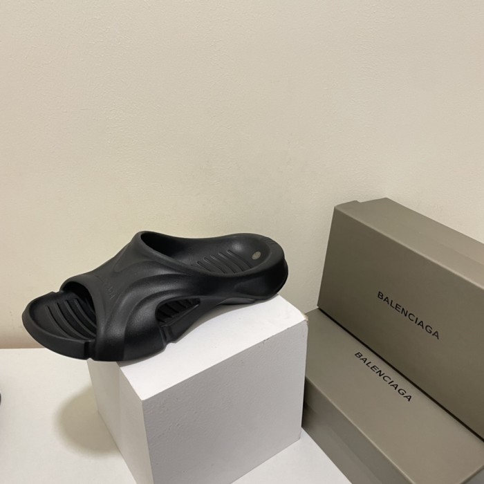 Flat leather sandals slippers , size 36-45 ,SS60-1693-1696