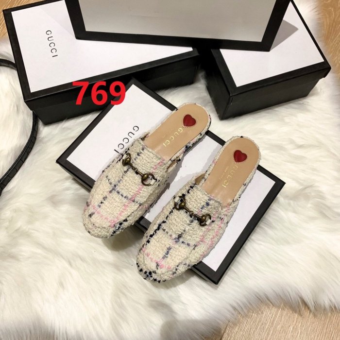 flat sandals slippers shoes  size 35-44,with box, SS60-769
