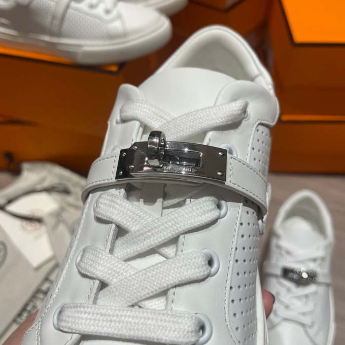 women flat sneakers shoes, size 35-40,with box , SS80-376-377