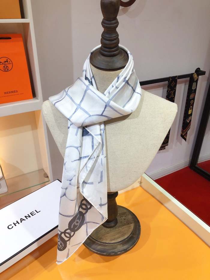 Silk scarf , NO BOX, size 90*90cm,  SF15-293-295