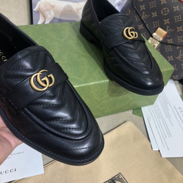 Women flat shoes, size 35-40, with box, SS70-1105