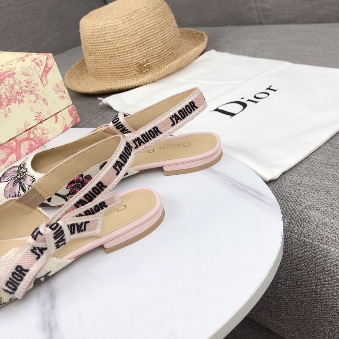 women flat sandals shoes, size 35-40, SS60-550