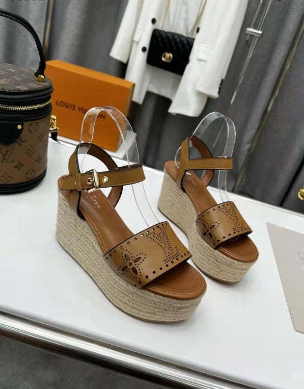 women heel shoes,size 35-42, with box, SS88-462-465