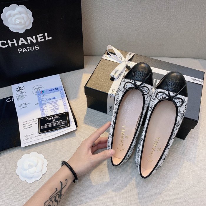 women flat ballet shoes, size 35-42,  with box, SS50-765
