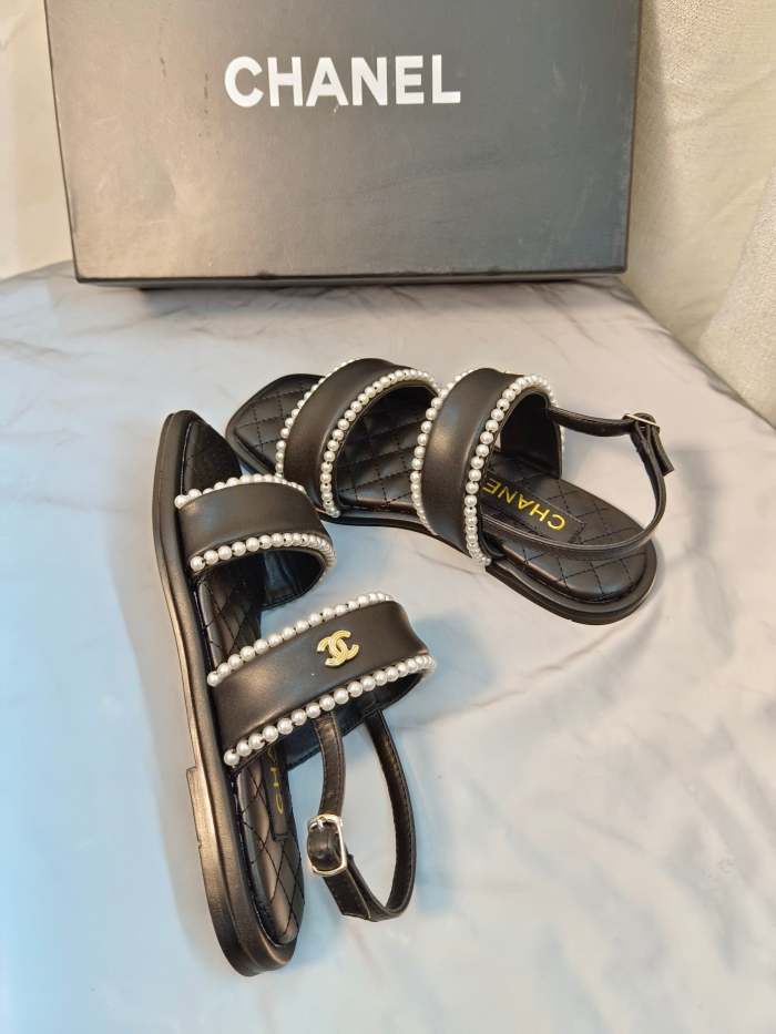 Flat leather sandals slippers , size 35-40 ,with box, SS70-1281-1282