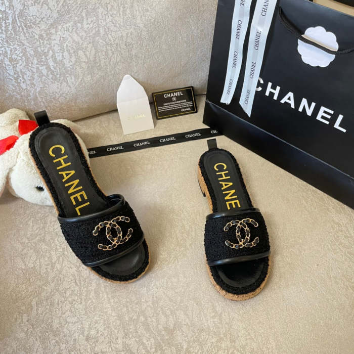 Flat leather sandals slippers , size 34-41 , with box, SS60-1345-1348
