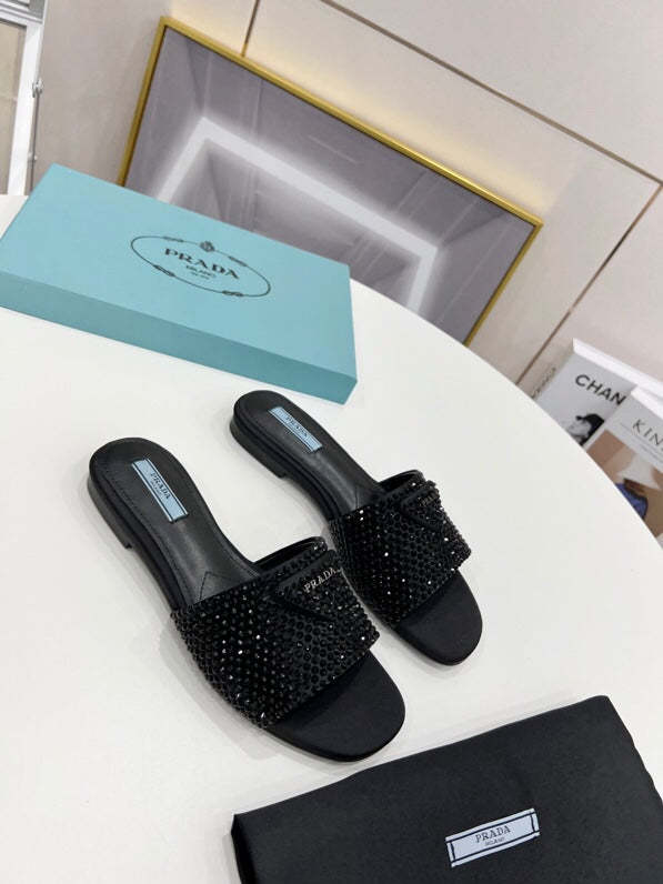 Flat leather sandals slippers , size 35-40 ,with box, SS60-1421-1422