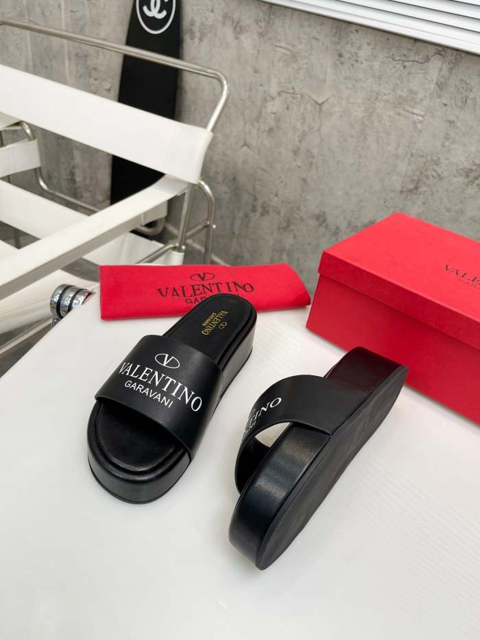 Flat leather sandals slippers , size 35-41 ,with box, SS60-1634-1637