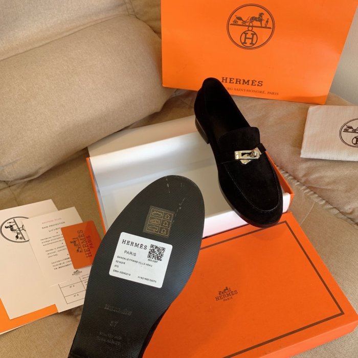Women flat shoes, size 35-42, with box, SS70-1067