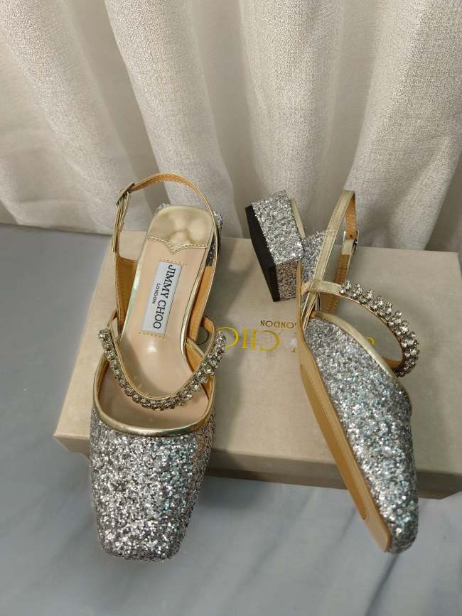 Flat leather sandals slippers , size 34-40 ,with box, SS70-1283