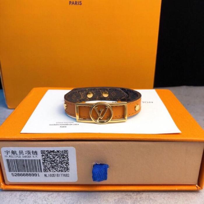 blacelet bangle  jewelry ,with box,  J25