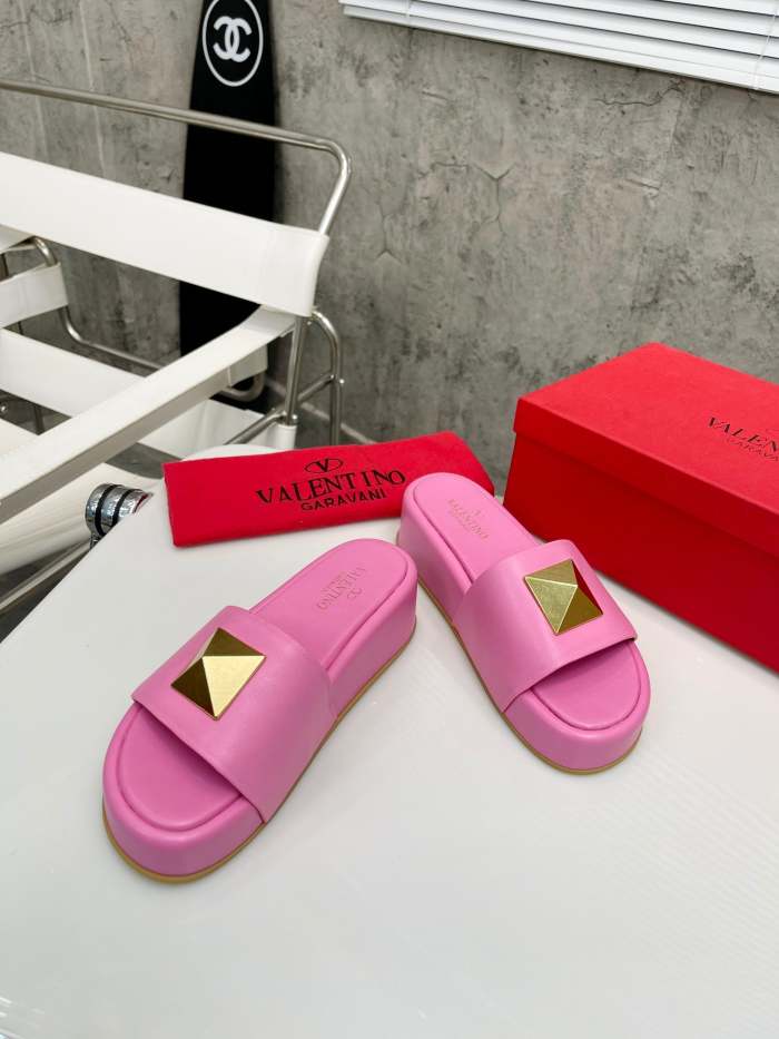 Flat leather sandals slippers , size 35-41 ,with box, SS60-1630-1633
