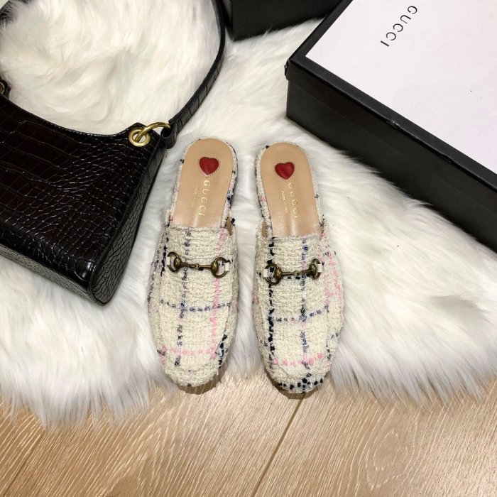 flat sandals slippers shoes  size 35-44,with box, SS60-769
