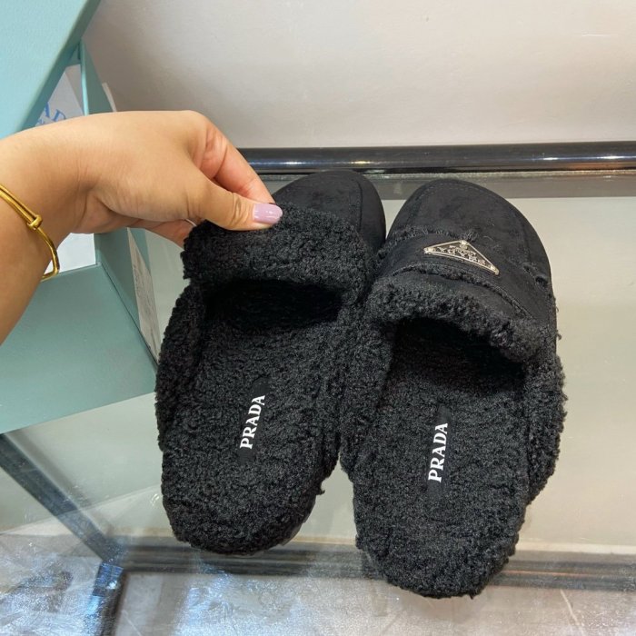 Women flat shoes, size 35-40, with box, SS60-1068-1069
