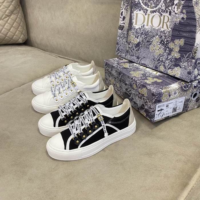 women flat sneakers shoes, size 35-40 with box , SS70-1287-1288