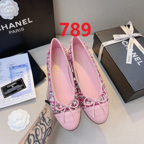 women flat ballet shoes, size 35-42,  with box, SS50-789