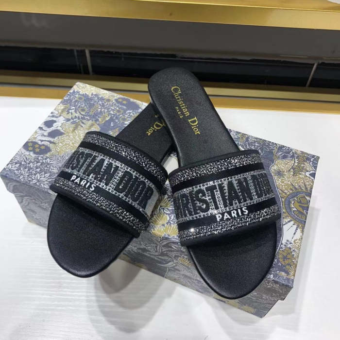 Flat leather sandals slippers , size 34-42 ,with box, SS60-1536-1540