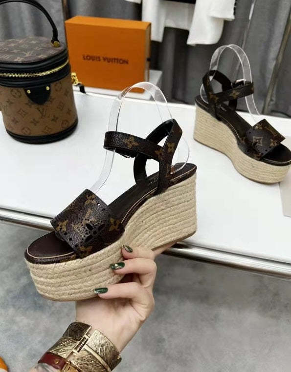 women heel shoes,size 35-42, with box, SS88-462-465