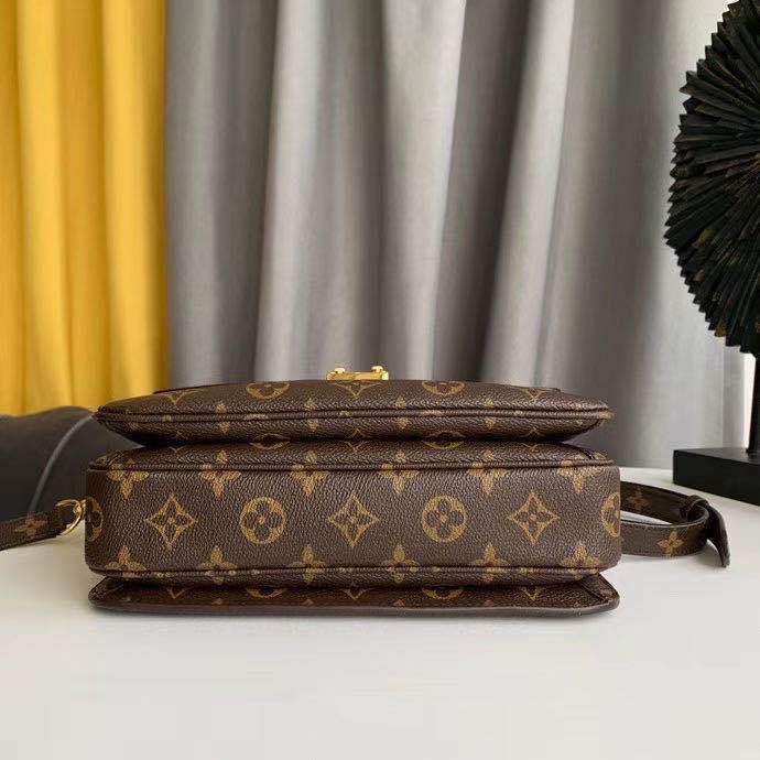 canvas and leather bag,top quality, no box,with dust bag size 25X19X9cm, B150-11