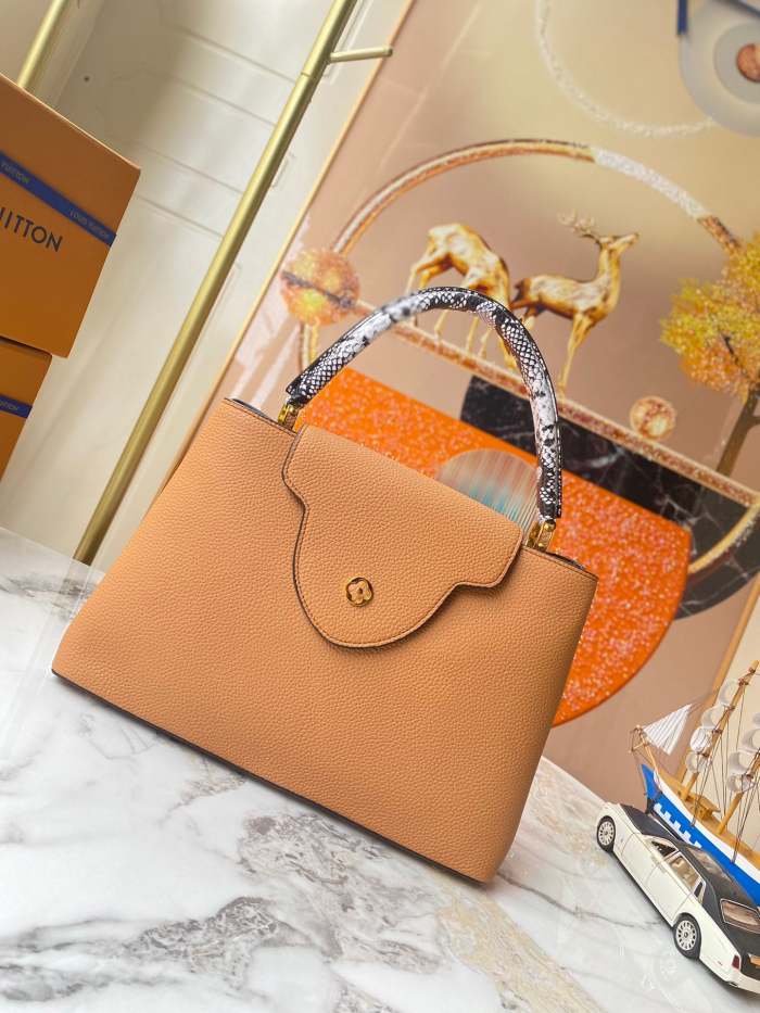 leather bag, AAAAA, no box,size:36*23*14cm,B110-71
