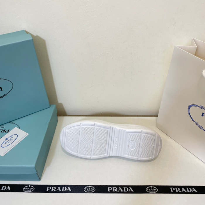 Flat sandals slippers , size 35-45 ,with box, SS50-1007