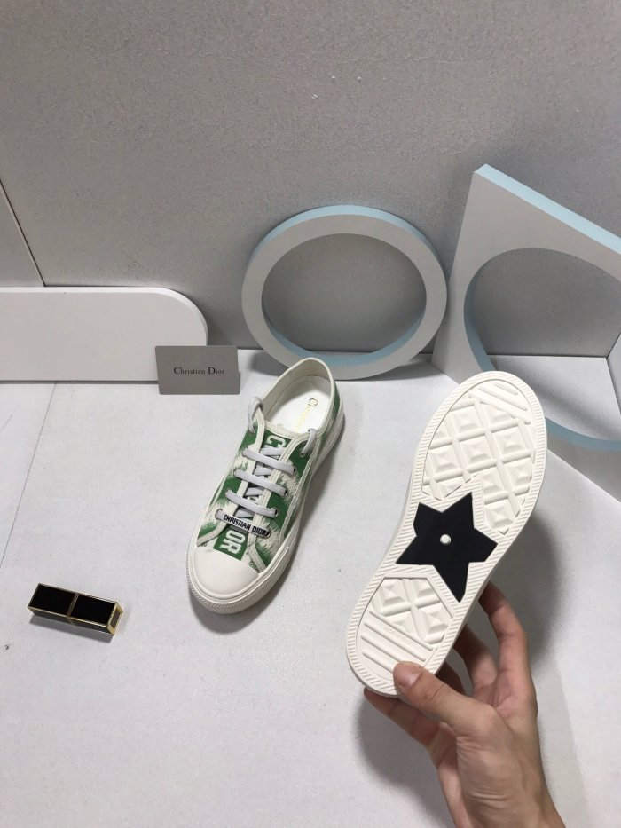 Women flat sneakers shoes, size 35-40, with box,  SS80-133-142