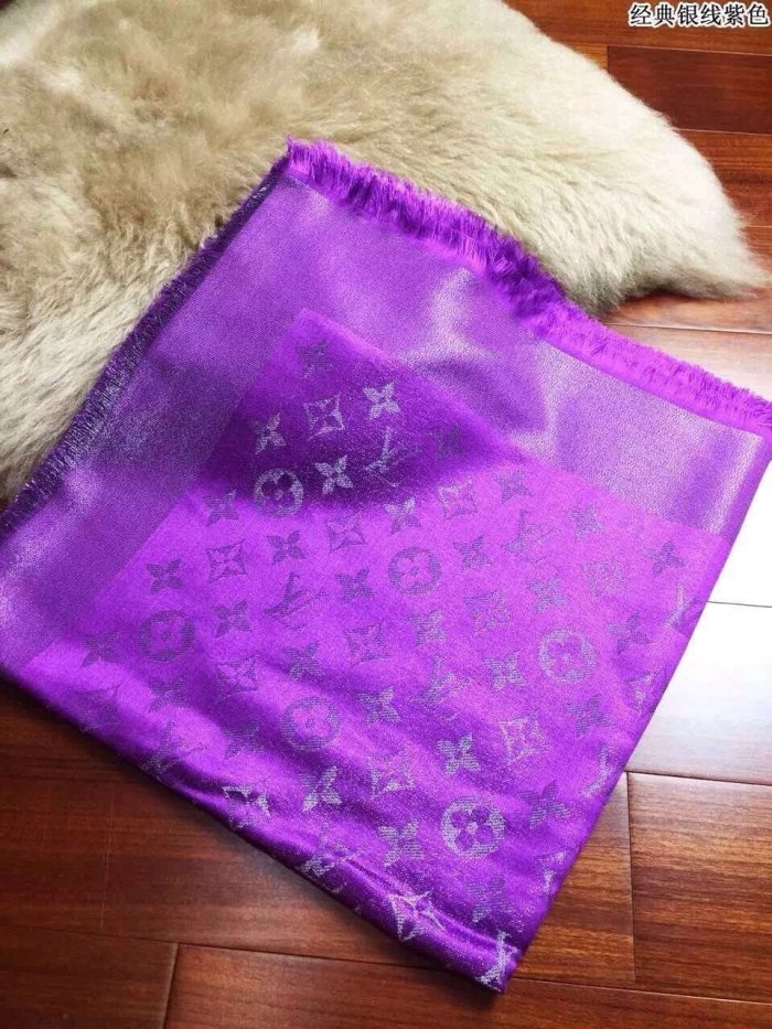 cashmere silk scarf , size: 140*140cm, no box, with dustbag.