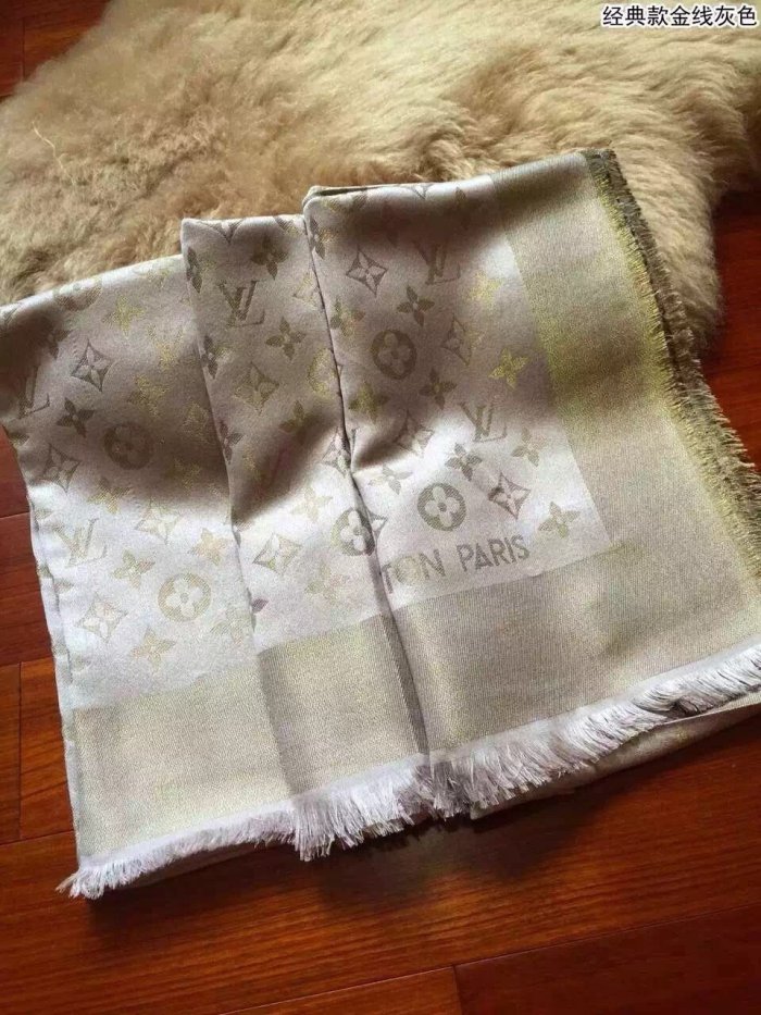 cashmere silk scarf , size: 140*140cm, no box, with dustbag.