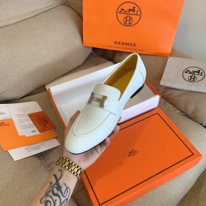 Women flat shoes, size 34-42, with box, SS70-1076