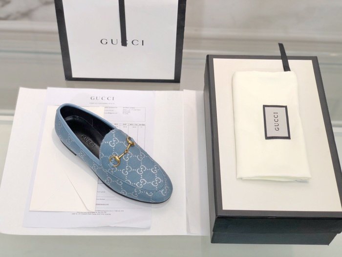 flat shoes  size 35-44, with box, SS60-775