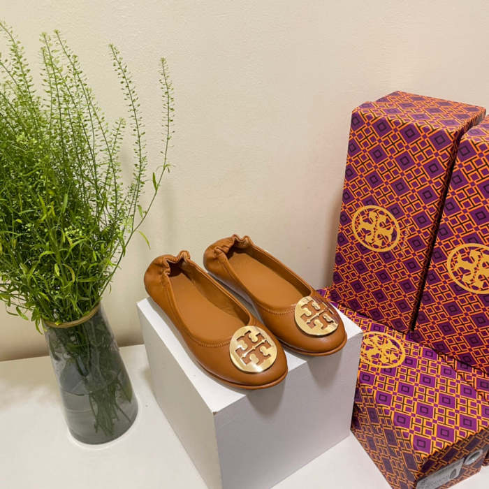 Women flat shoes ,size 35-40 ,with box, SS60-1606-1615