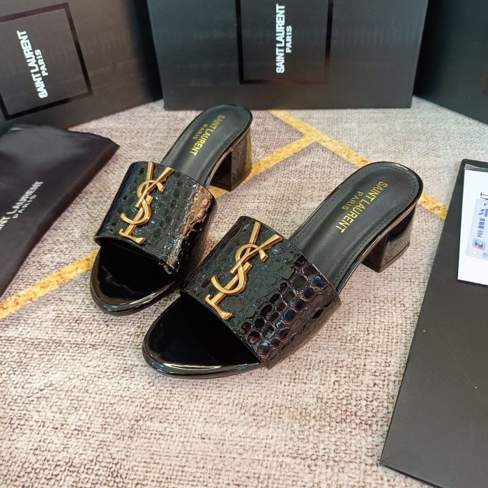 Flat leather sandals slippers , size 35-42, SS60-1832-1843