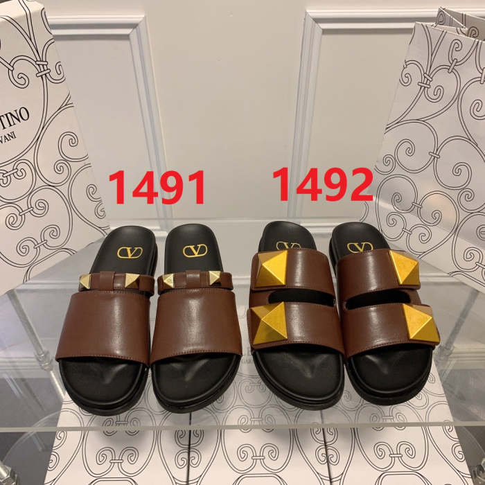 Flat leather sandals slippers , size 34-41 ,with box, SS60-1491-1492