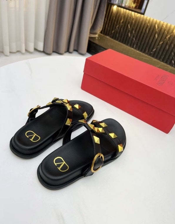 Flat leather sandals slippers , size 35-40 ,with box, SS70-1226-1231