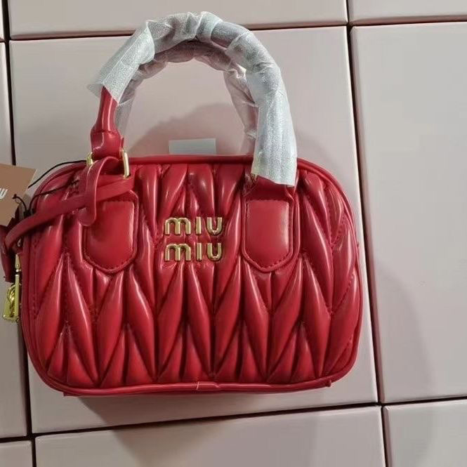 Split Leather  bag ,4A , size 19X13X6cm ,no box,  B68-6065-6067