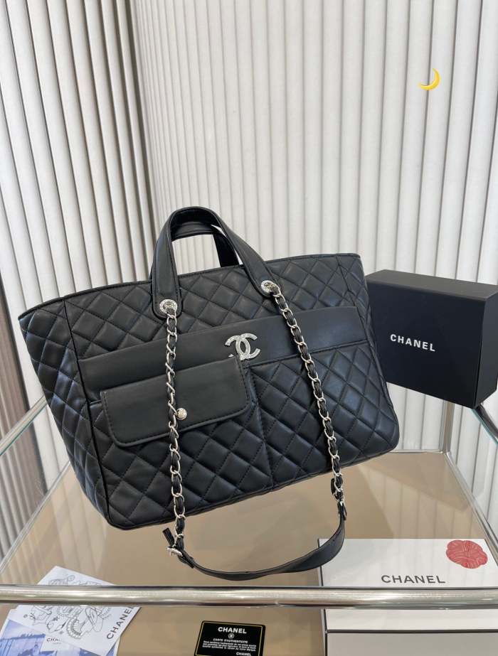 Split Leather  bag ,3A , size 35*26cm and 30*33cm ,no box,  B68-6044-6045