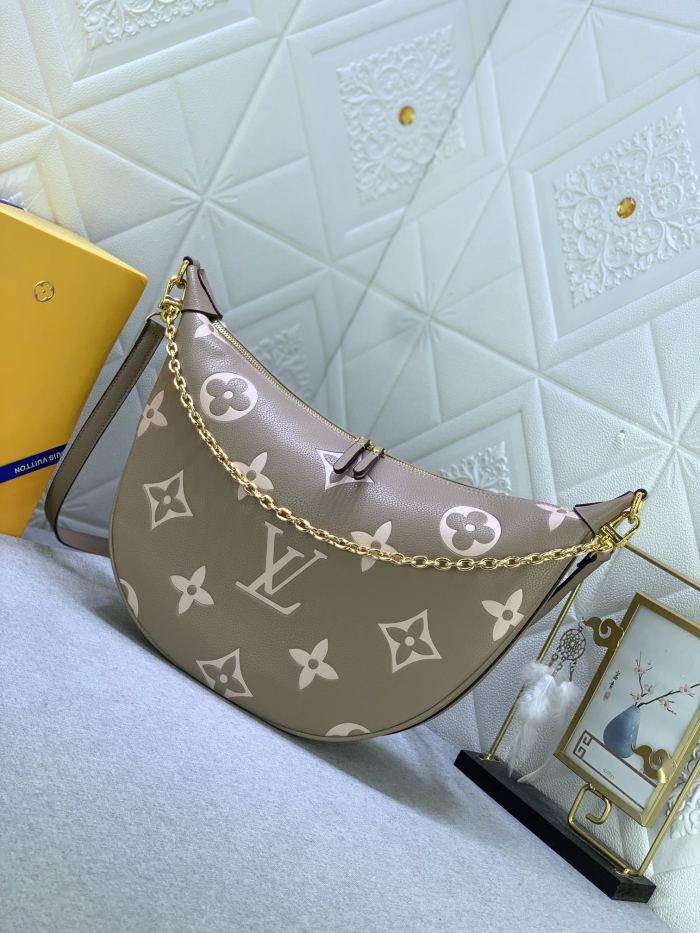 Leather bag ,5A ,no box,size 38X26X10cm,B110-164