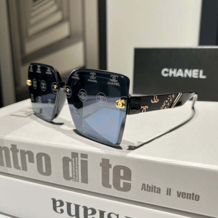 Blue light blocking sunglasses with the box and case ,G25-2452-2456