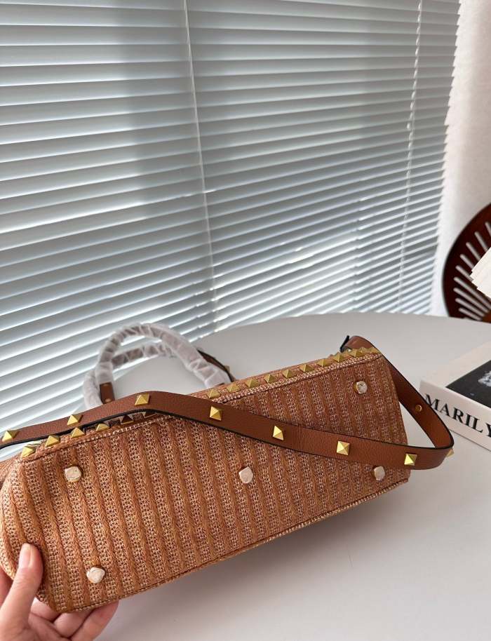 Straw and split leather bag ,4A,size 29x22cm, no box, B88-1714-1717