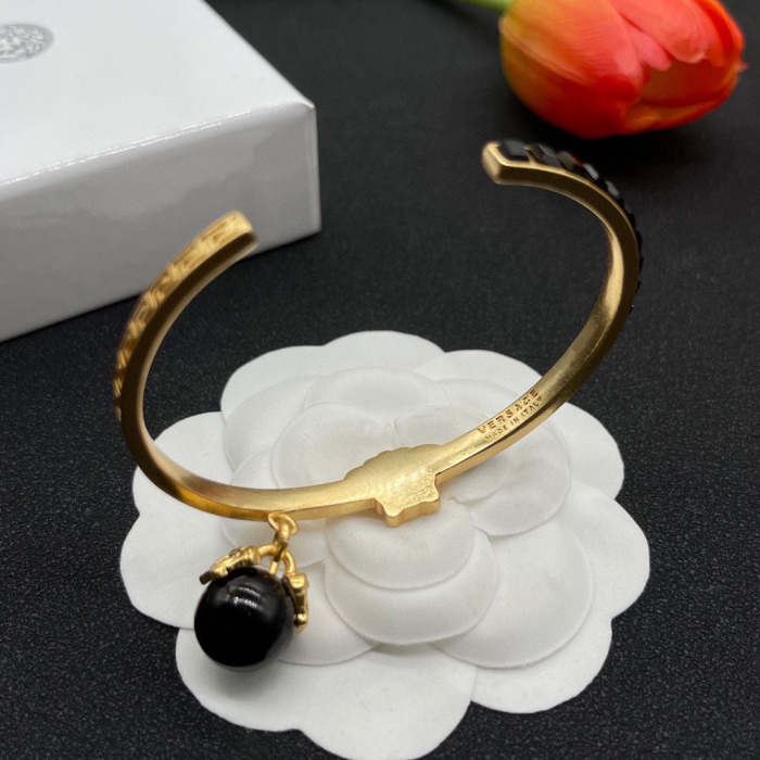bangle jewelry ,with box,  J25-1672