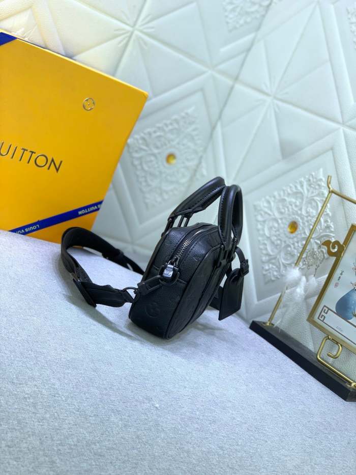 Leather bag ,5A ,no box,size 20x13x5.5cm,B110-170