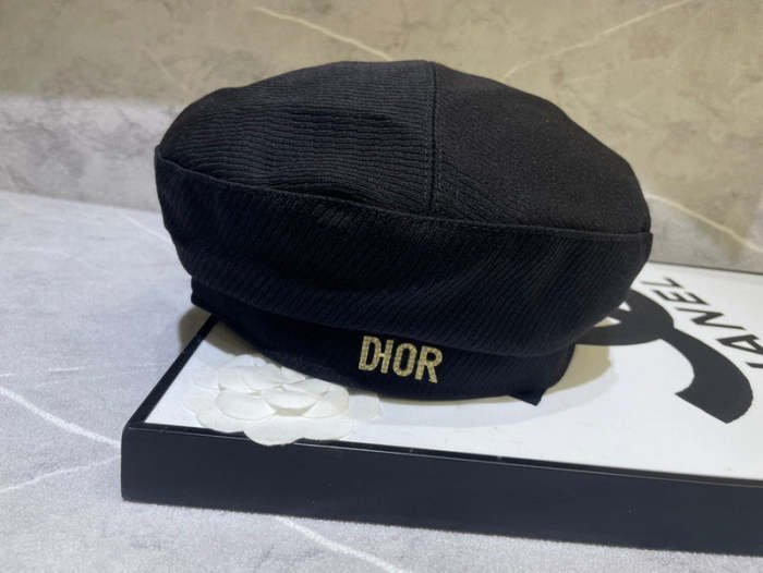 Fashion hat for women ,no box. HX25-579-582