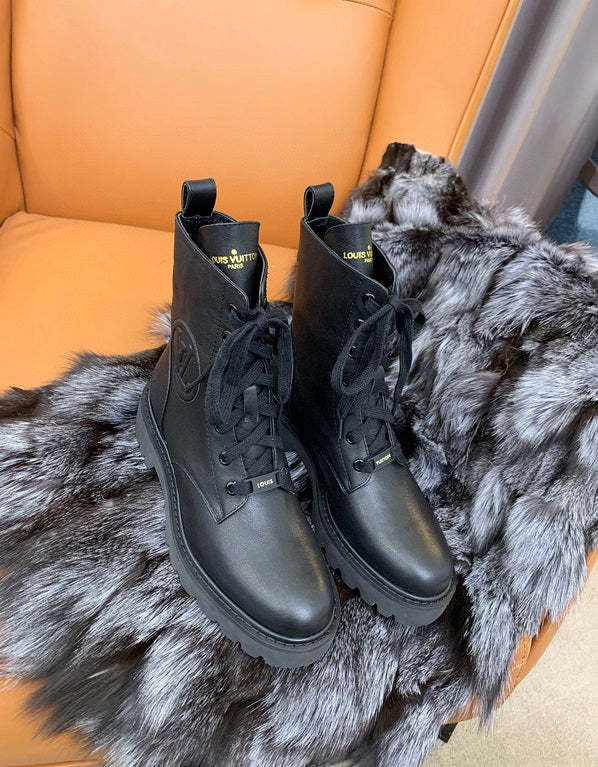 Top Quality Women's boot shoes,size 35-42, SS110-300