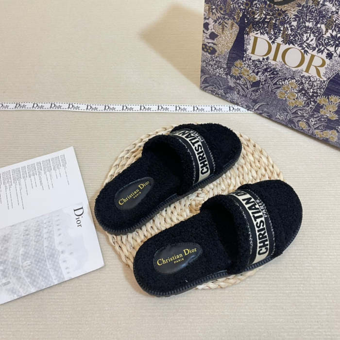 Women's Flat slippers shoes , size 34-43 ,SS50-1108-1111