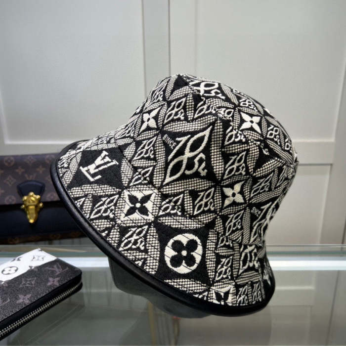 men women hat ,no box. HX25-384-385