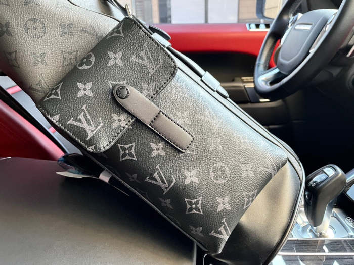 Split leather  bag ,4A,size 41x48x13cm, no box, B88-1683