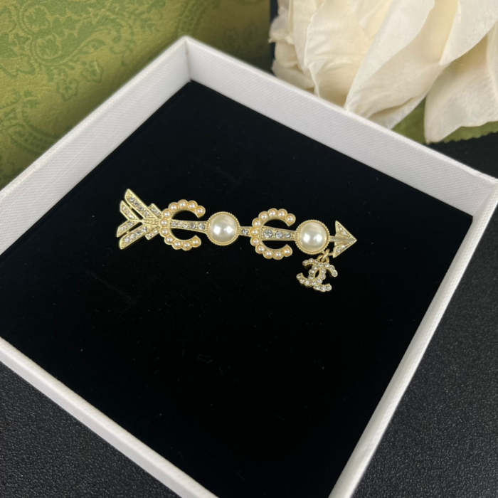 Brooch and necklace jewelry ,with box,  J25-1562-1563