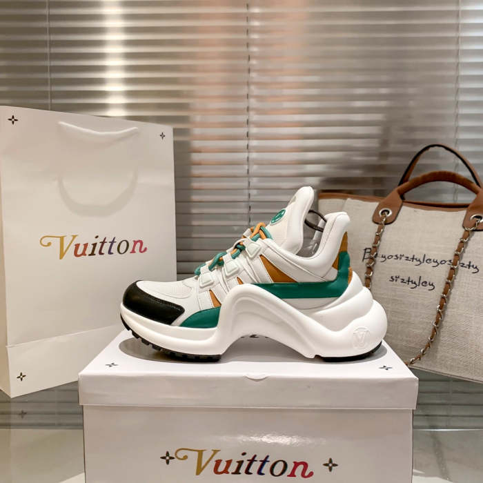 women sneakers shoes, size 35-40 , SS98-329-331